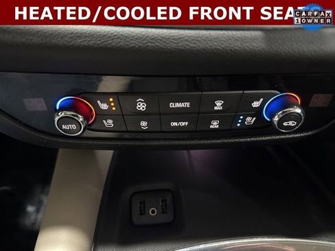 Used 2018 Buick Enclave Premium w/ Experience Buick Package image 9