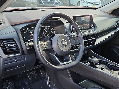 Certified 2023 Nissan Rogue SV w/ SV Premium Package image 28