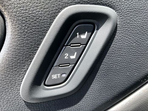 Used 2024 Honda Pilot Touring image 34