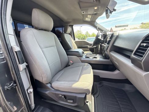 Used 2018 Ford F150 XLT w/ Equipment Group 302A Luxury AWD/4WD image 12
