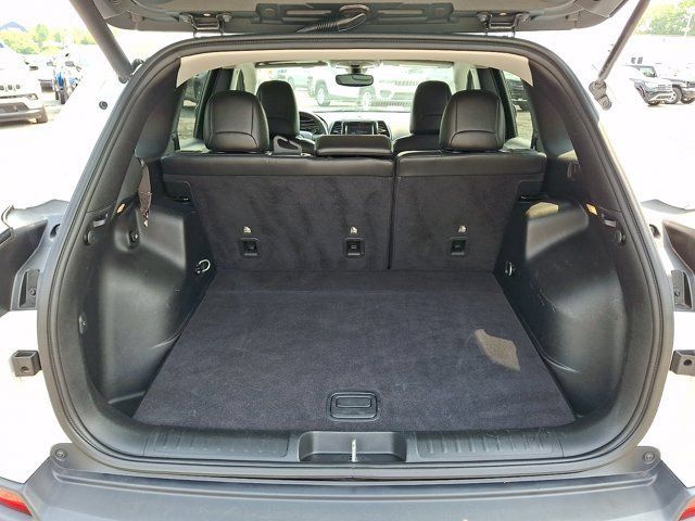 Certified 2019 Jeep Cherokee Limited AWD/4WD image 33