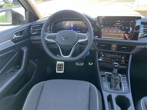 New 2025 Volkswagen Jetta Sport image 15