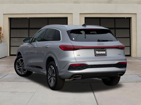 New 2025 Audi Q5 Premium image 3