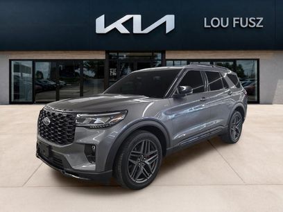 Used 2025 Ford Explorer ST-Line w/ Premium Package