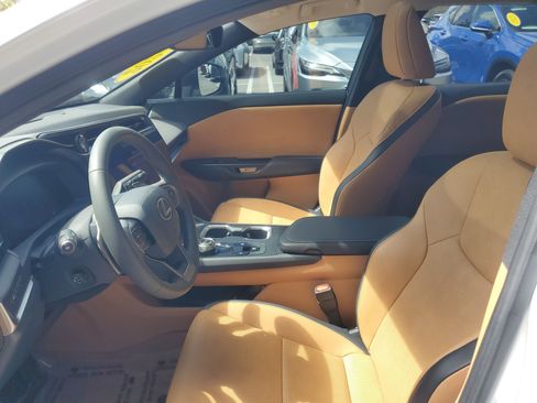 Used 2024 Lexus RZ 300e Premium w/ Accessory Package (Z1) image 15