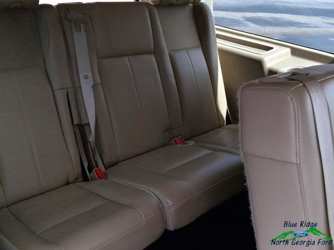 Used 2016 Ford Expedition EL XLT w/ Equipment Group 202A AWD/4WD image 16
