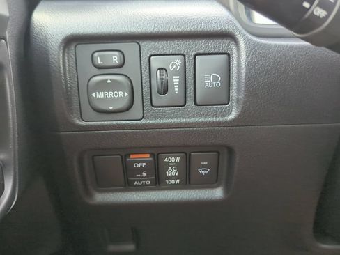 Used 2022 Toyota 4Runner TRD Sport AWD/4WD image 25