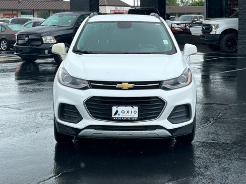 Used 2017 Chevrolet Trax LT w/ LT Convenience Package AWD/4WD image 10