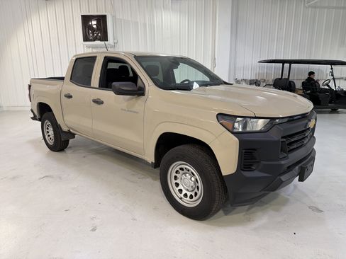Used 2023 Chevrolet Colorado W/T image 7