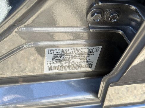 Used 2023 Nissan Sentra SR w/ Trunk Package FWD image 32