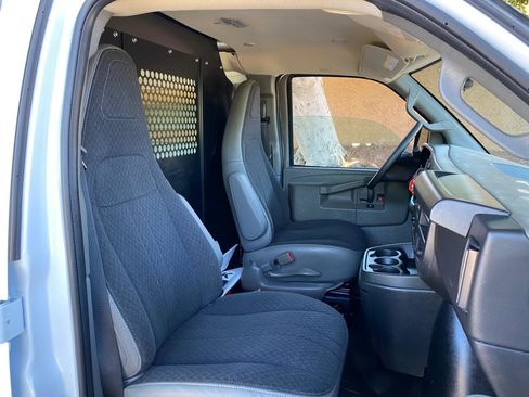 Used 2025 Chevrolet Express 2500 w/ Driver Convenience Package RWD image 40