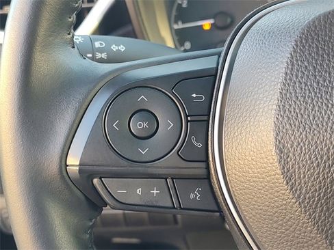 Used 2025 Toyota Corolla SE image 24