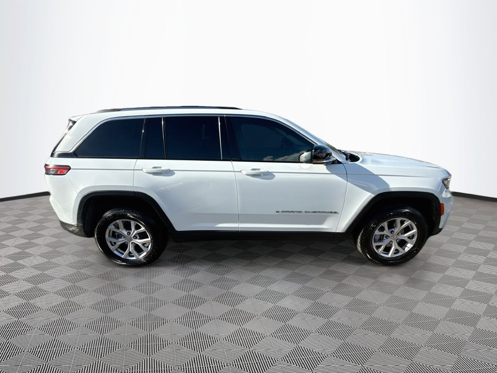 Used 2022 Jeep Grand Cherokee Limited RWD image 5