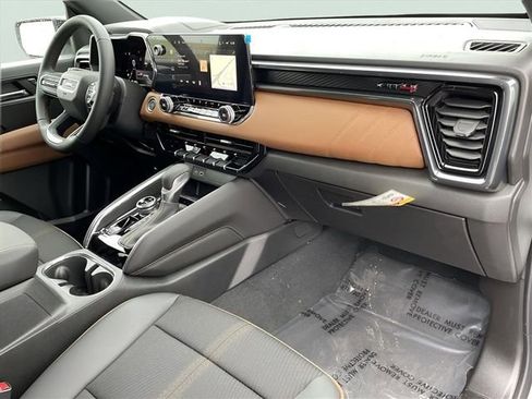 Certified 2024 GMC Canyon AT4 w/ Canyon Safety Plus Package AWD/4WD image 28