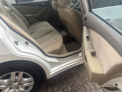 Used 2009 Nissan Altima 2.5 S FWD image 13