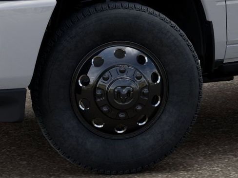 New 2026 RAM 3500 Laramie AWD/4WD image 15