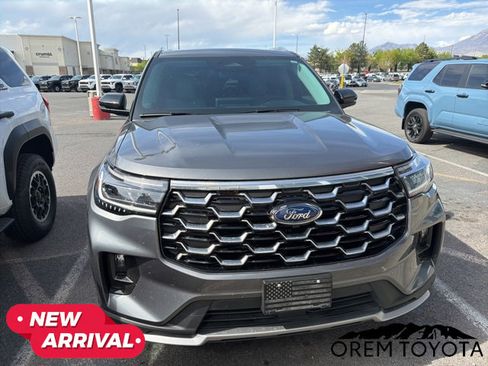 Used 2025 Ford Explorer Platinum w/ Ultimate Package image 12