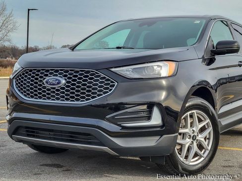 Used 2023 Ford Edge SEL image 2