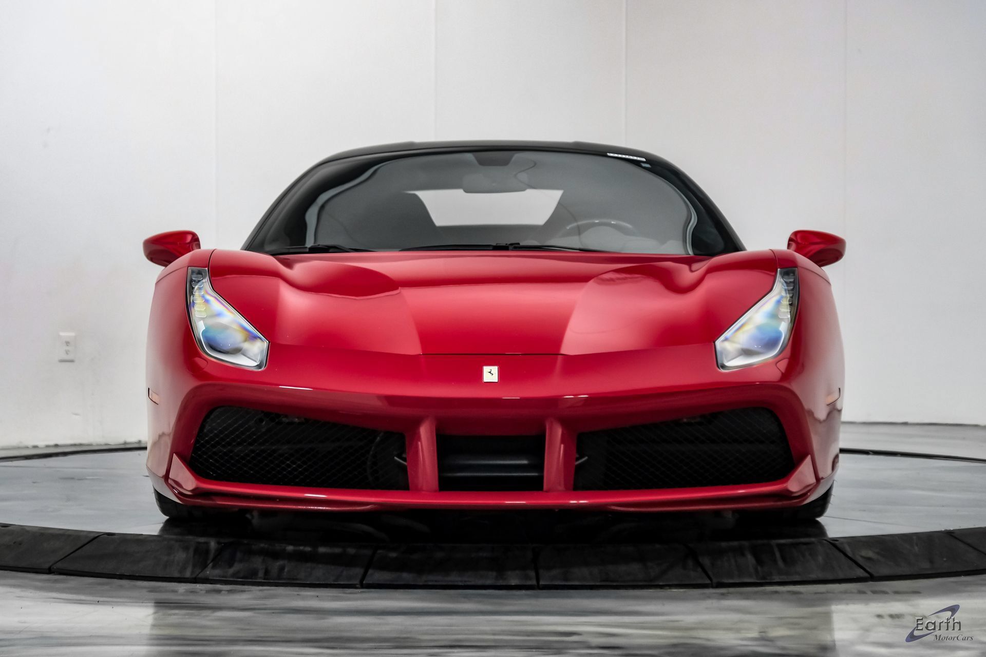 Used 2017 Ferrari 488 GTB RWD image 35