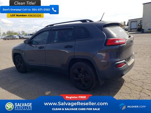 Used 2017 Jeep Cherokee Sport FWD image 3