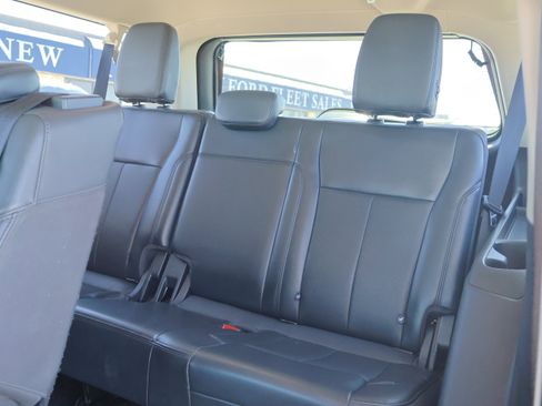 Used 2024 Ford Expedition Max XLT image 33