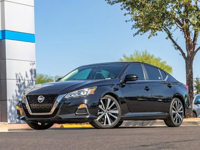 Used 2020 Nissan Altima 2.5 SR w/ Premium Package