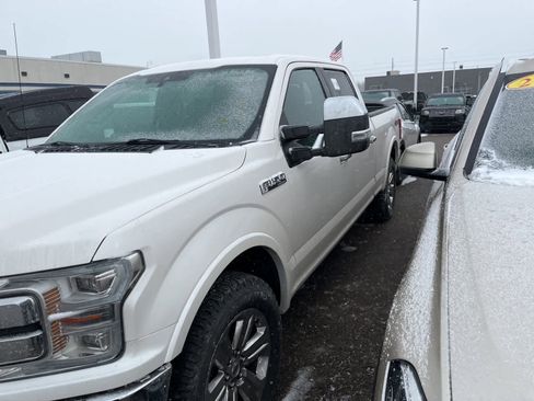 Used 2018 Ford F150 Lariat w/ Equipment Group 502A Luxury image 5