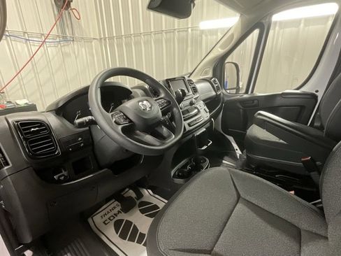 Used 2024 RAM ProMaster 3500 w/ Convenience Group image 9