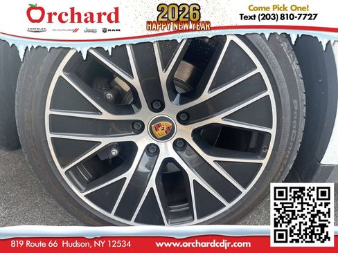 Used 2021 Porsche Taycan Base image 35