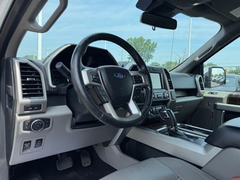 Used 2019 Ford F150 Lariat w/ Equipment Group 502A Luxury AWD/4WD image 14