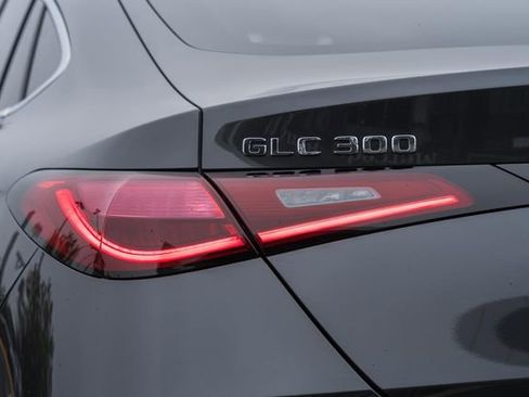 Certified 2025 Mercedes-Benz GLC 300 4MATIC image 8