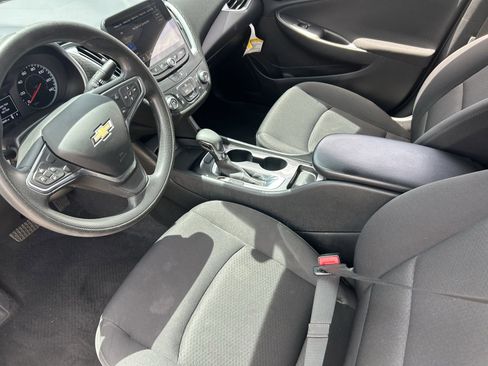 Certified 2022 Chevrolet Malibu LS FWD image 9
