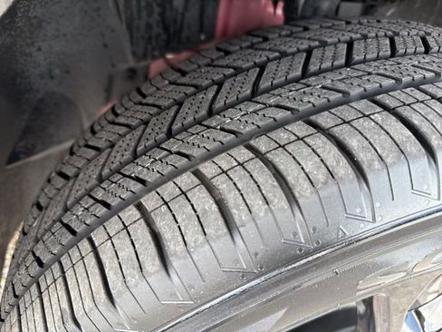 Used 2025 Jeep Compass Latitude w/ Altitude Special Edition AWD/4WD image 37