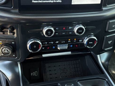 Used 2025 Ford F150 Raptor AWD/4WD image 27