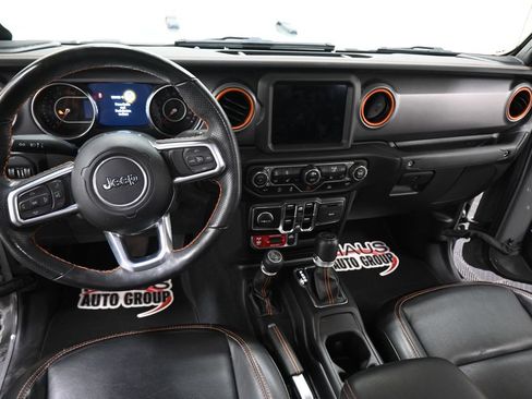 Used 2022 Jeep Gladiator Mojave w/ LED Lighting Group AWD/4WD image 4