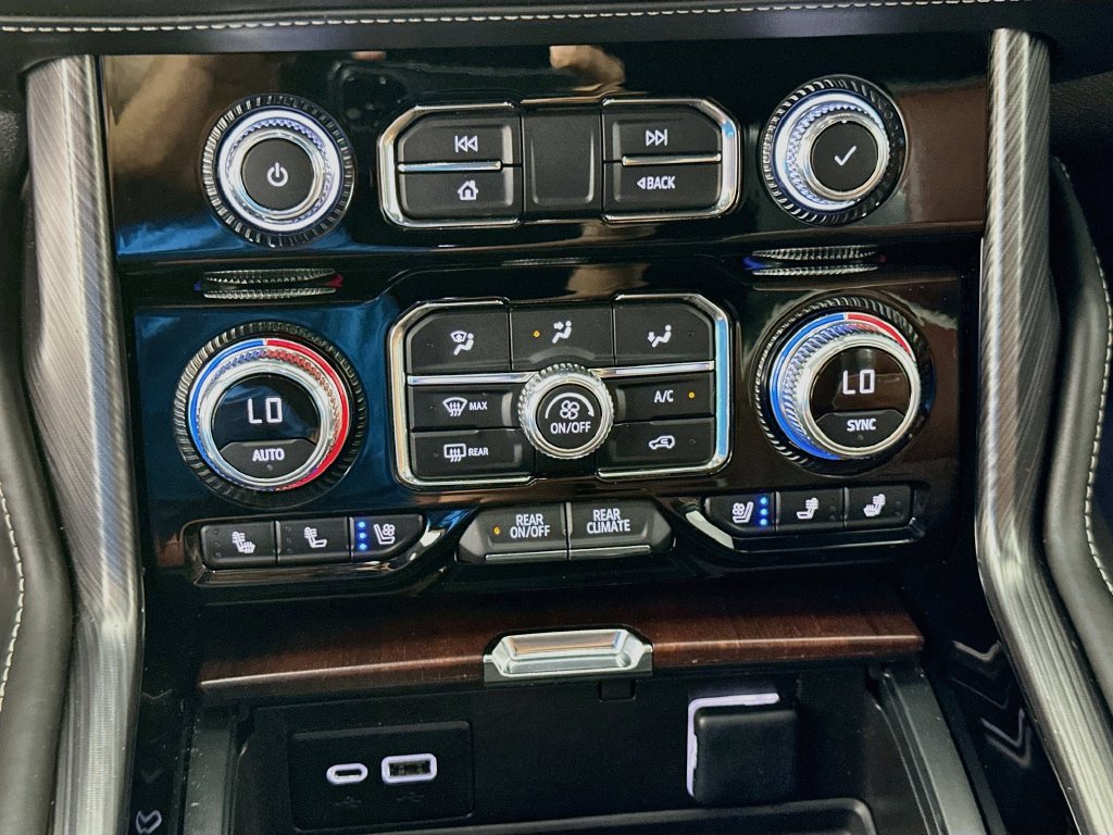 Used 2023 GMC Yukon Denali Ultimate AWD/4WD image 16