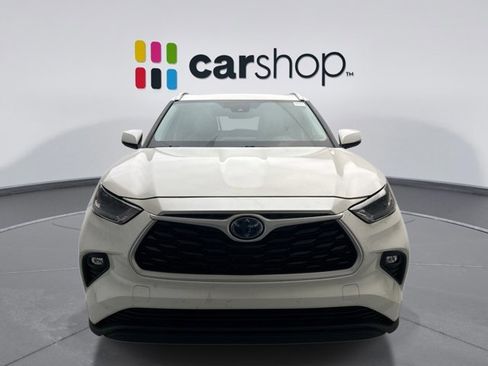 Used 2021 Toyota Highlander XLE image 5