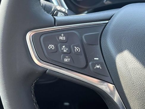 Used 2024 Chevrolet Equinox LT FWD image 24