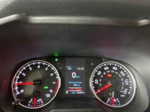 Used 2019 Toyota RAV4 LE image 64