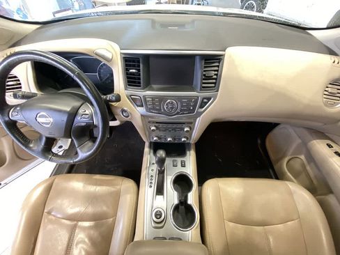 Used 2019 Nissan Pathfinder SL w/ SL Premium Package image 24