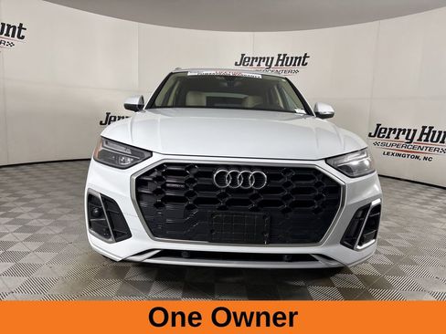 Used 2023 Audi Q5 2.0T Premium w/ Convenience Package AWD/4WD image 3