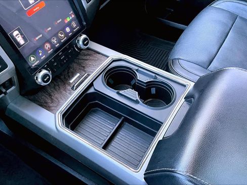 Used 2017 Ford F250 Lariat w/ Lariat Ultimate Package image 16