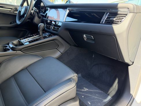 New 2026 Porsche Macan S image 16