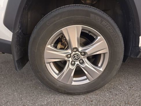 Used 2023 Toyota RAV4 XLE w/ Convenience Package AWD/4WD image 12