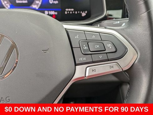 Used 2025 Volkswagen Jetta SE FWD image 21