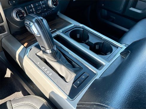 Used 2018 Ford F150 Lariat w/ Equipment Group 502A Luxury image 18