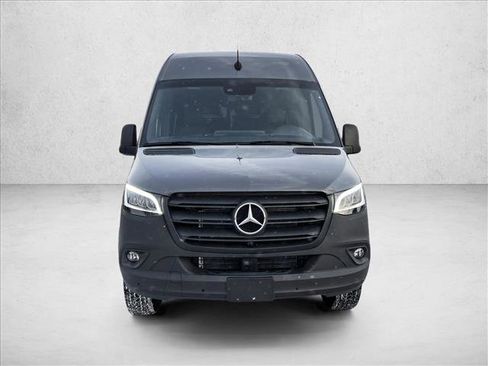 Used 2024 Mercedes-Benz Sprinter 2500 image 2