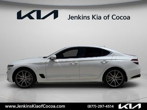 Used 2025 Genesis G70 2.5T RWD image 8