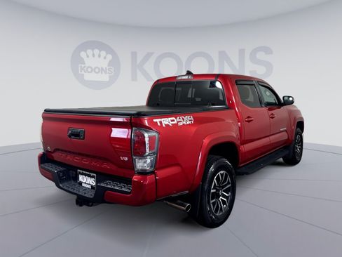 Used 2022 Toyota Tacoma TRD Sport AWD/4WD image 7