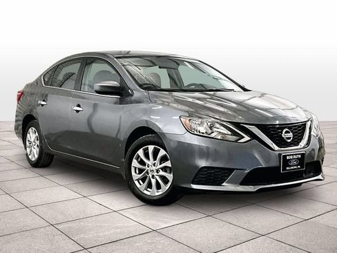 Used 2018 Nissan Sentra SV FWD image 2